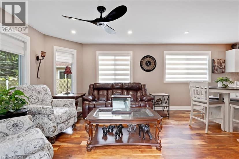 109 GLENARIFF Drive — photo 14 of 40