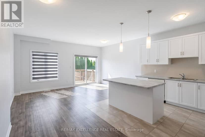 186 Louise Street — photo 4 of 12