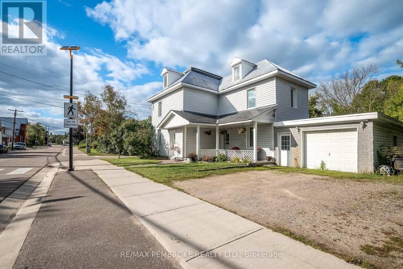 2001 Foresters Falls Road, Whitewater Region, photo 2