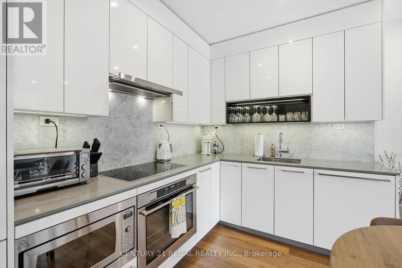 TH07 - 113 McMahon Drive — photo 18 of 40