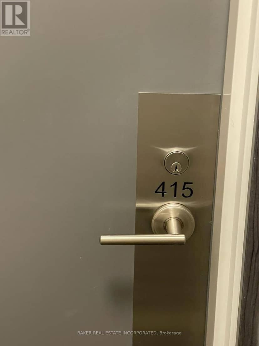 415 - 38 Forest Manor Road, Toronto, photo 2