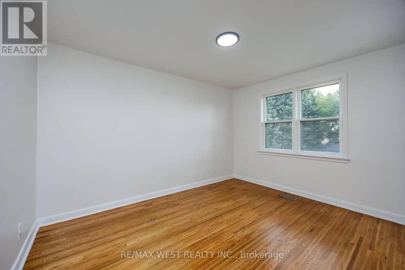 1331 Sharbot Street — photo 12 of 32