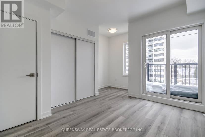 28 - 3079 Pharmacy Avenue — photo 15 of 20