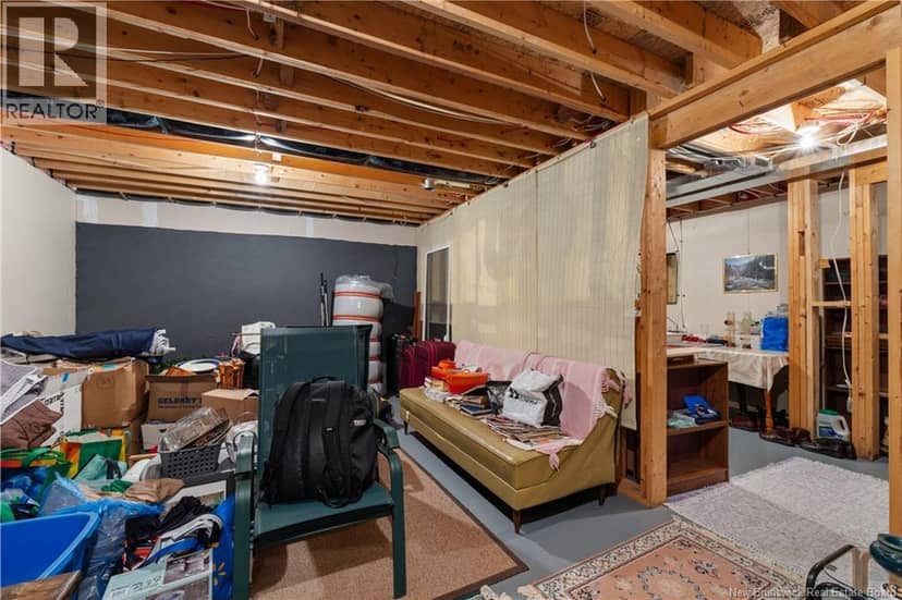 98 Firmin Crescent — photo 38 of 39