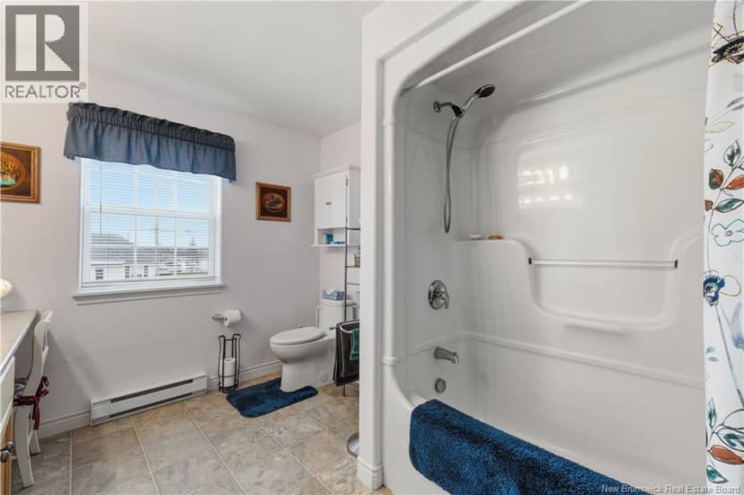 98 Firmin Crescent — photo 31 of 39