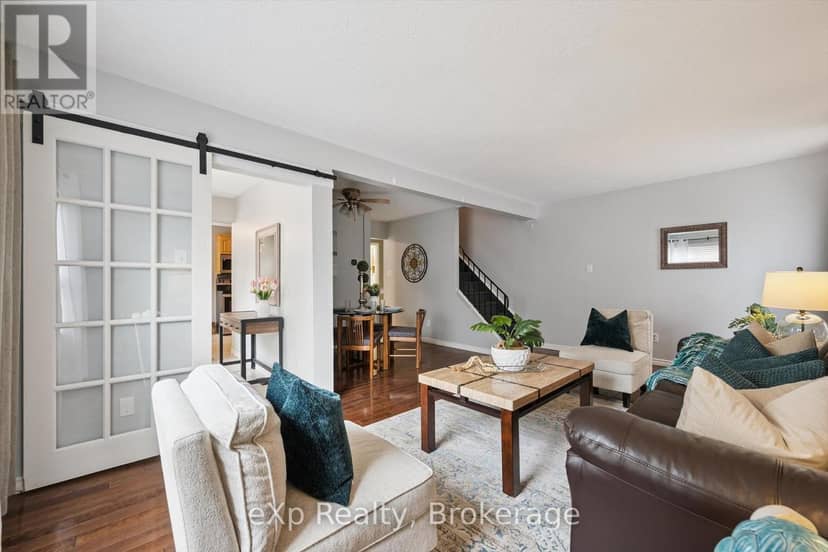 129 - 45 Marksam Road — photo 14 of 40