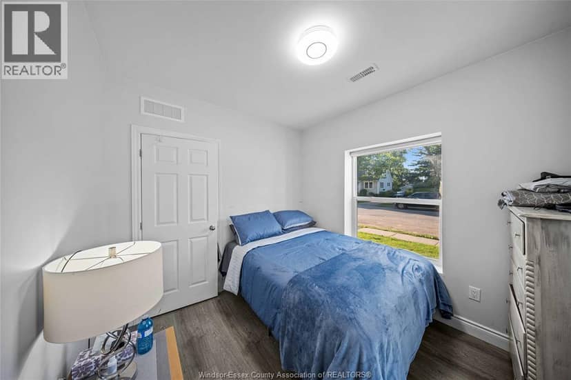 143 Wellington Street — photo 36 of 39