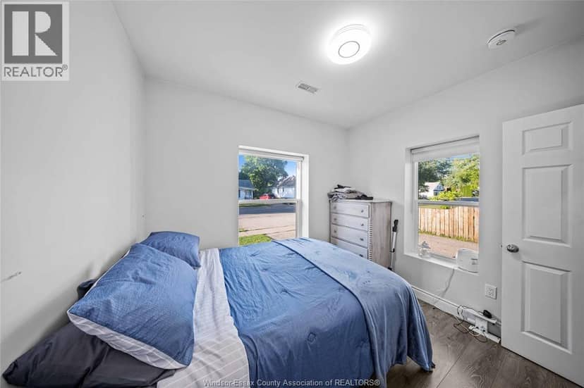 143 Wellington Street — photo 37 of 39