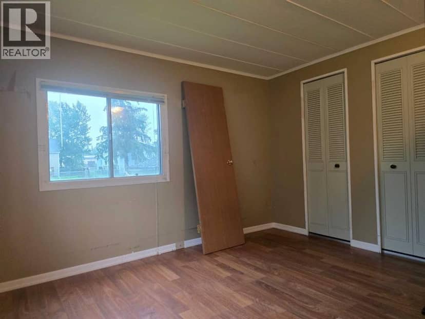 305, 72133 Range Road 11 — photo 12 of 16