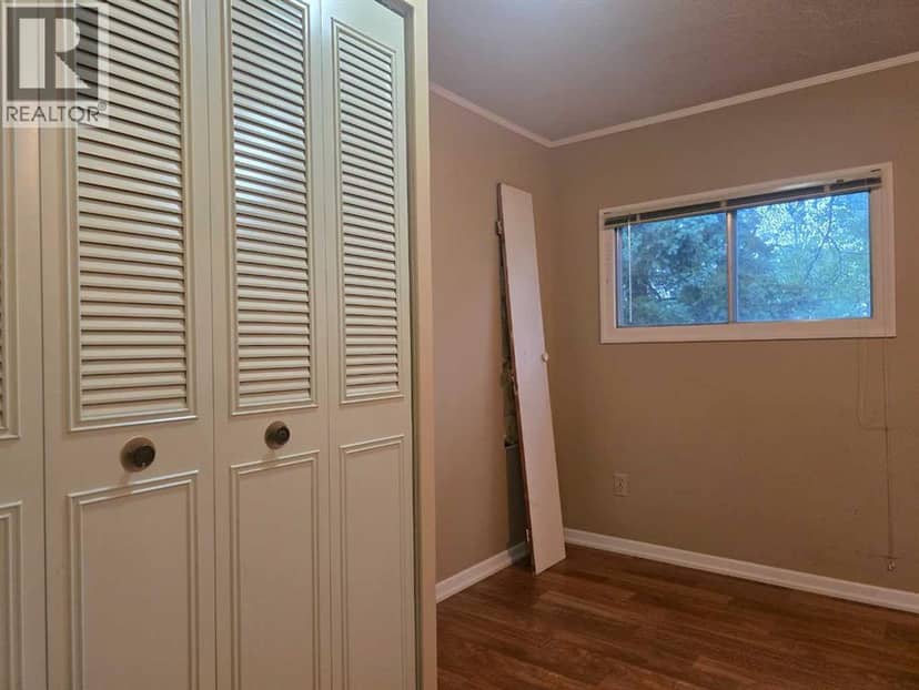 305, 72133 Range Road 11 — photo 11 of 16