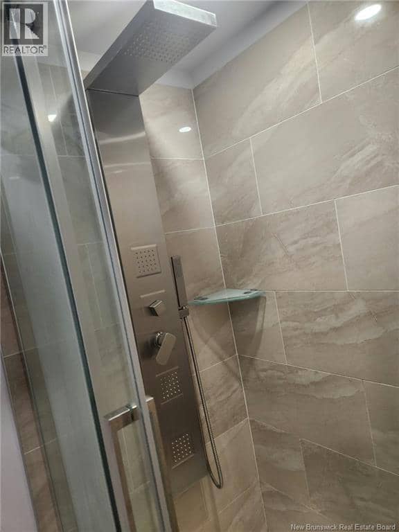 214 1E Street — photo 35 of 40