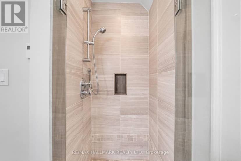 16 Elderwood Drive — photo 34 of 40