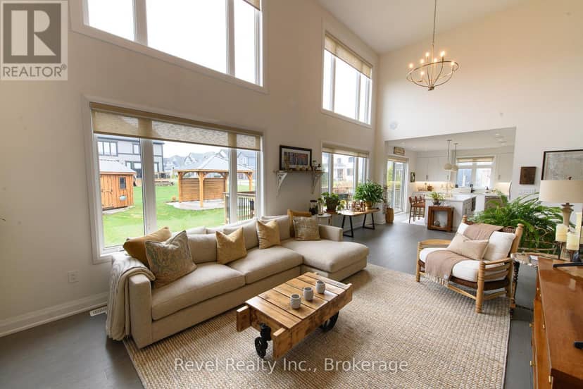 101 Reed Way — photo 4 of 29