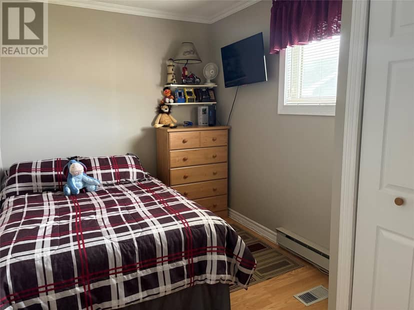 5 White's Avenue — photo 28 of 40