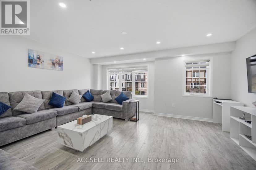 80 Bannister Crescent — photo 8 of 40