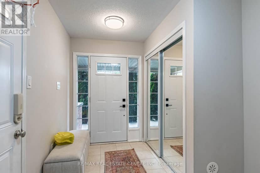 769 Challinor Terrace — photo 4 of 16