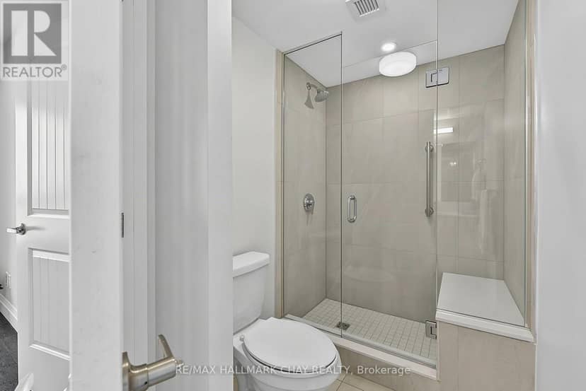 819 - 58 Lakeside Terrace — photo 14 of 26