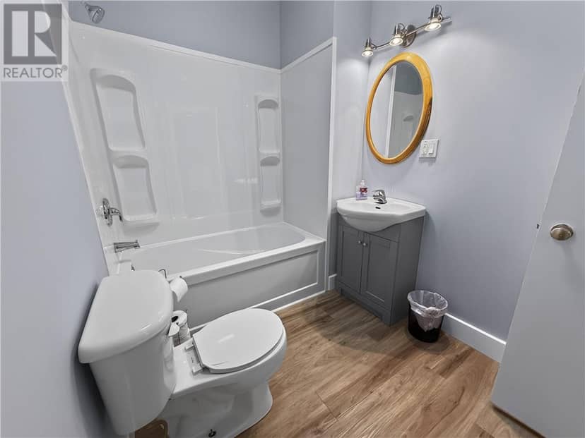 4 Eleanor Street — photo 17 of 40