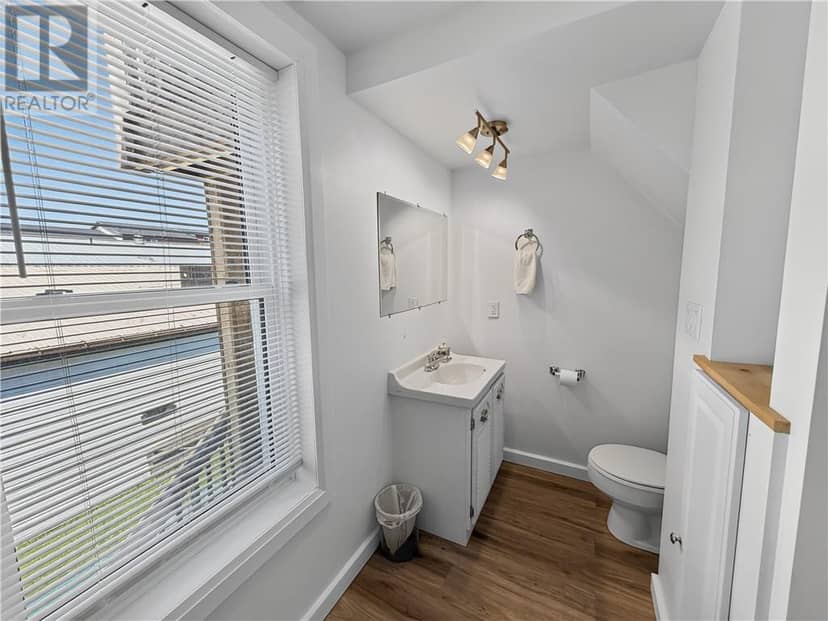 4 Eleanor Street — photo 37 of 40