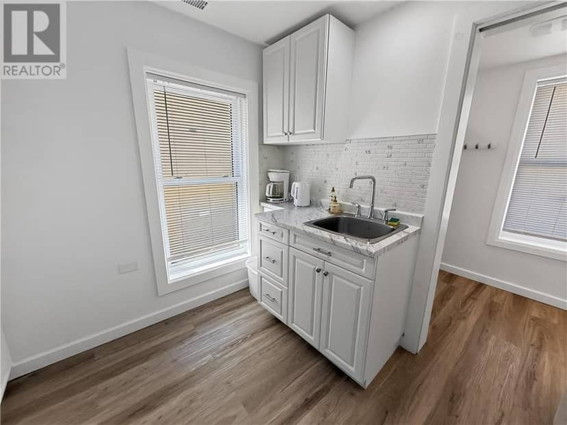 4 Eleanor Street — photo 34 of 40