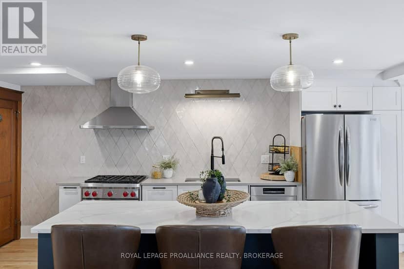 125 Pine Street — photo 18 of 40