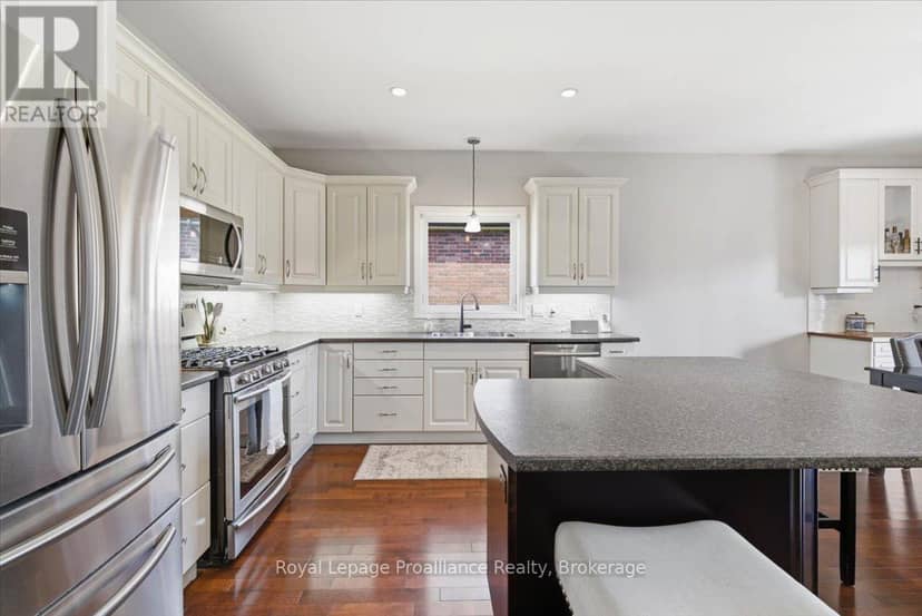 109 Pinnacle Street — photo 11 of 40