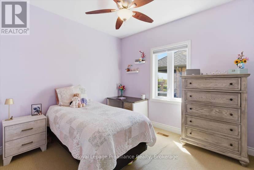 109 Pinnacle Street — photo 23 of 40