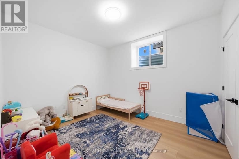 17 Sheldabren Street — photo 26 of 31