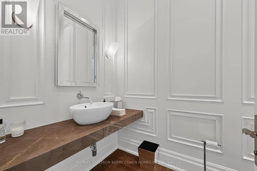 20B Woodlawn Avenue W — photo 11 of 31