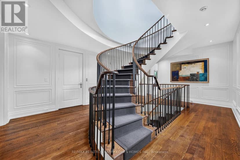 20B Woodlawn Avenue W — photo 12 of 31