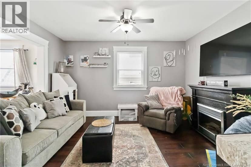 114 Pleasant Street — photo 11 of 40
