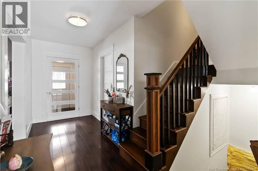 114 Pleasant Street — photo 7 of 40