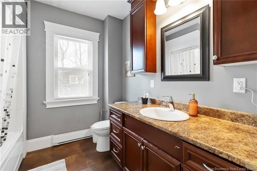 114 Pleasant Street — photo 33 of 40