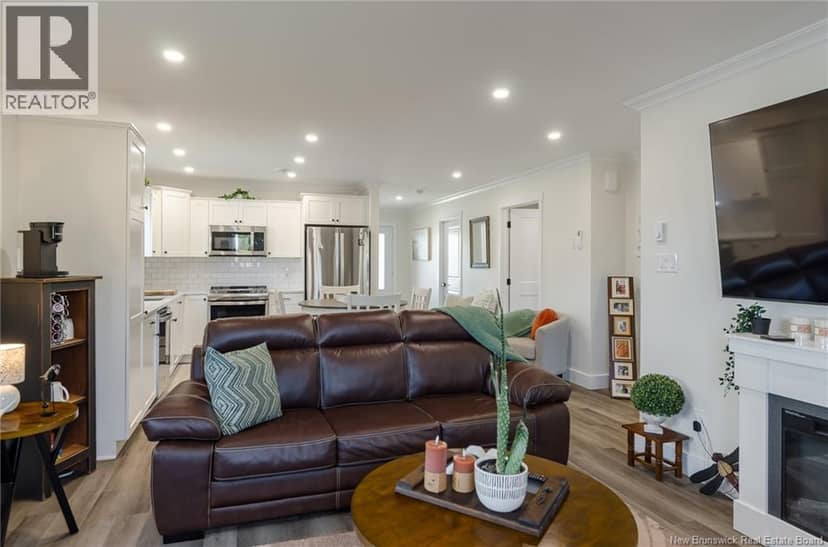 32 King Fisher Lane — photo 19 of 35