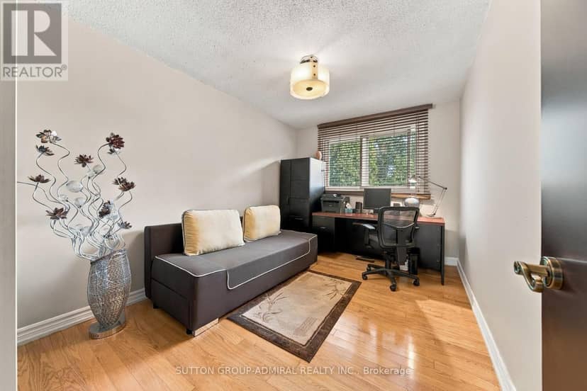 1871 Silverberry Crescent — photo 22 of 40