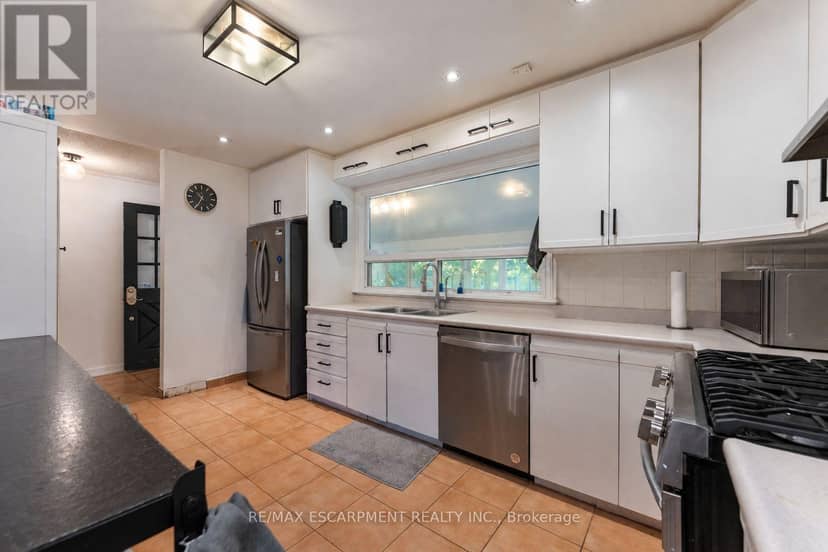 505 Patricia Drive — photo 8 of 26