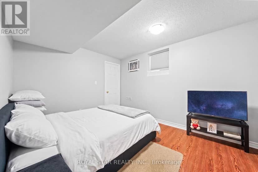 1522 Swann Crescent — photo 38 of 40