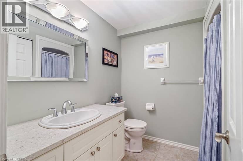 24 GRIFFITHS Drive Unit# 9 — photo 31 of 40