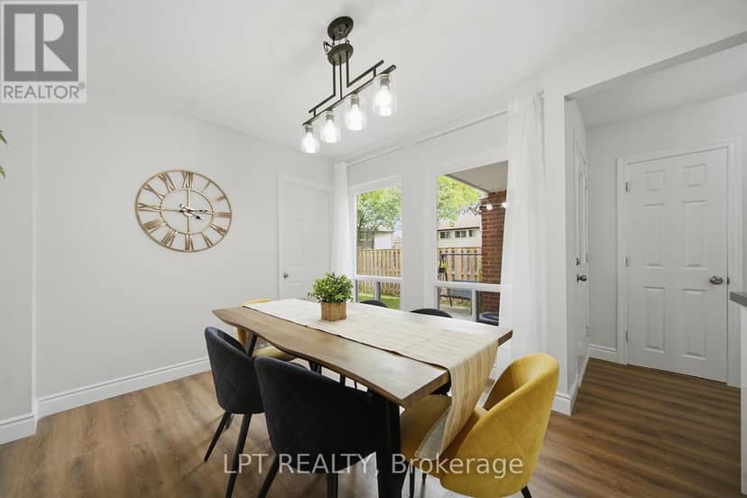 110 - 155 Glovers Road — photo 5 of 40