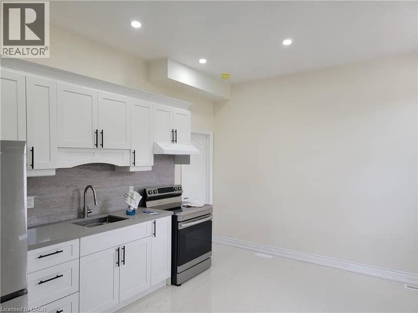 103 PEEL Street, Brantford, photo 6