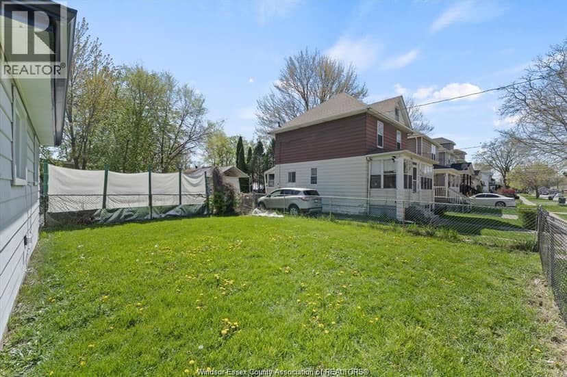 561 Chippawa Street — photo 19 of 22