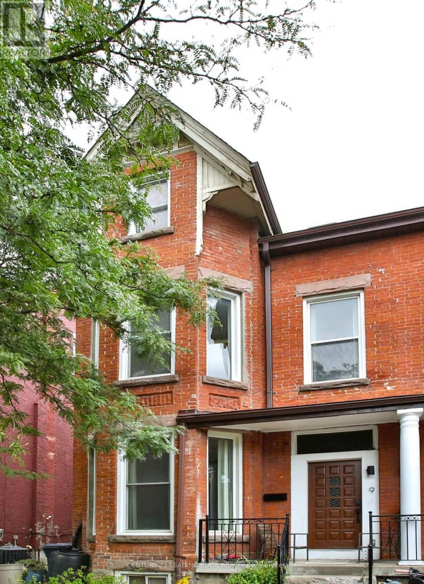 9 Borden Street, Toronto