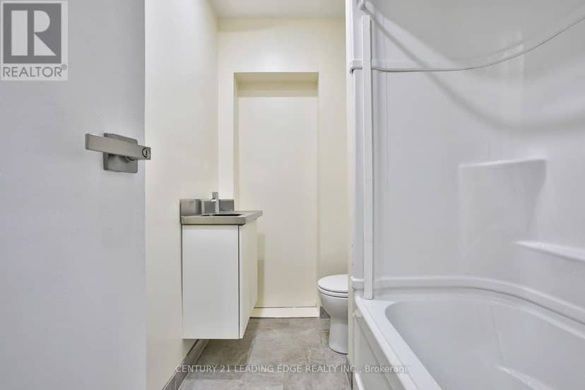 9 Borden Street — photo 16 of 40