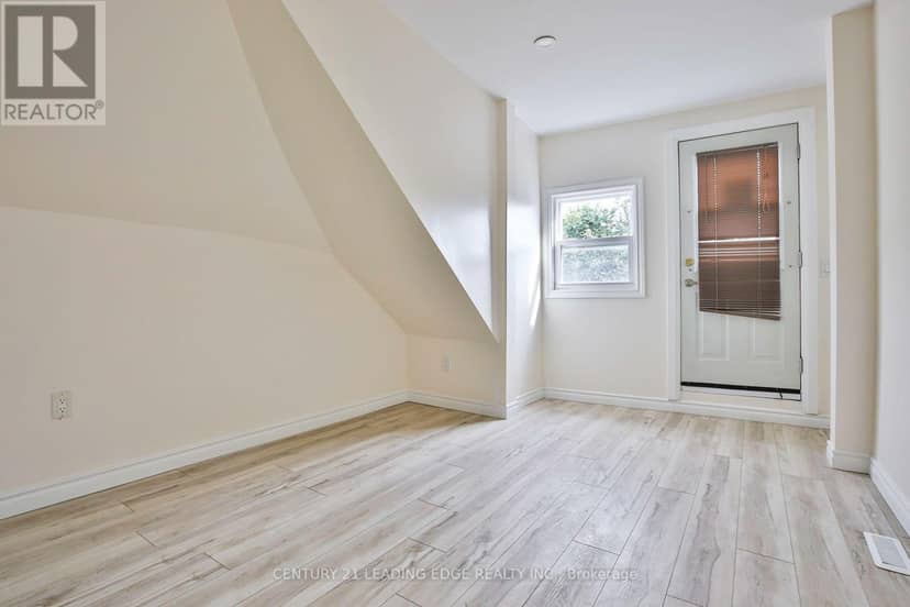 9 Borden Street — photo 36 of 40