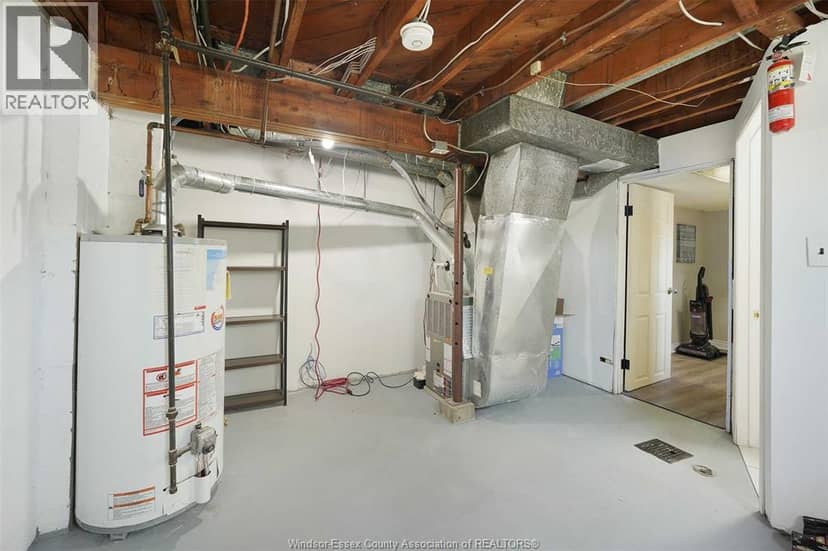 2244 Vercheres AVENUE — photo 18 of 22