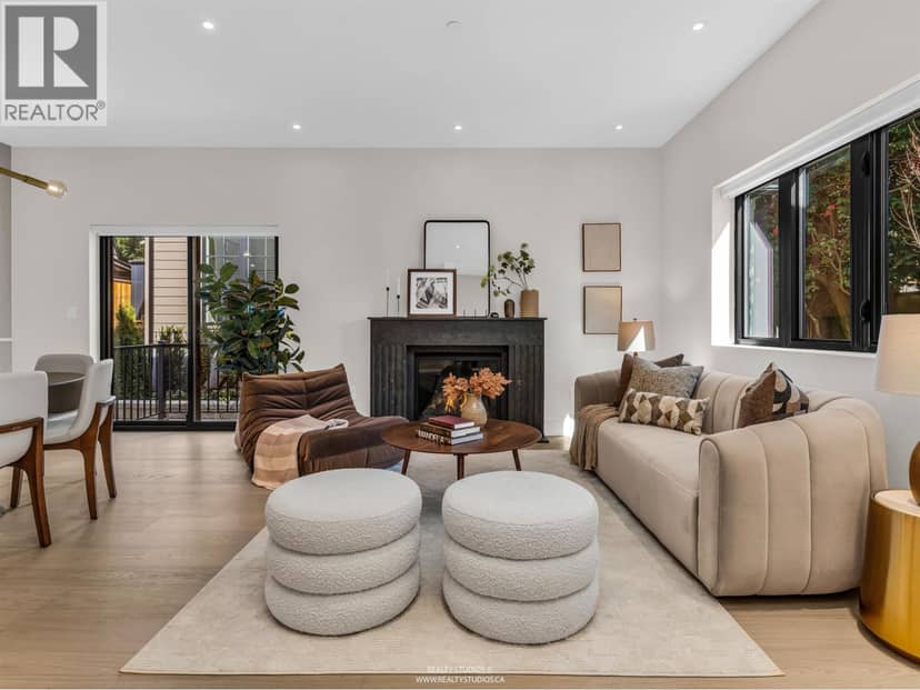 2 4088 MAPLE CRESCENT, Vancouver