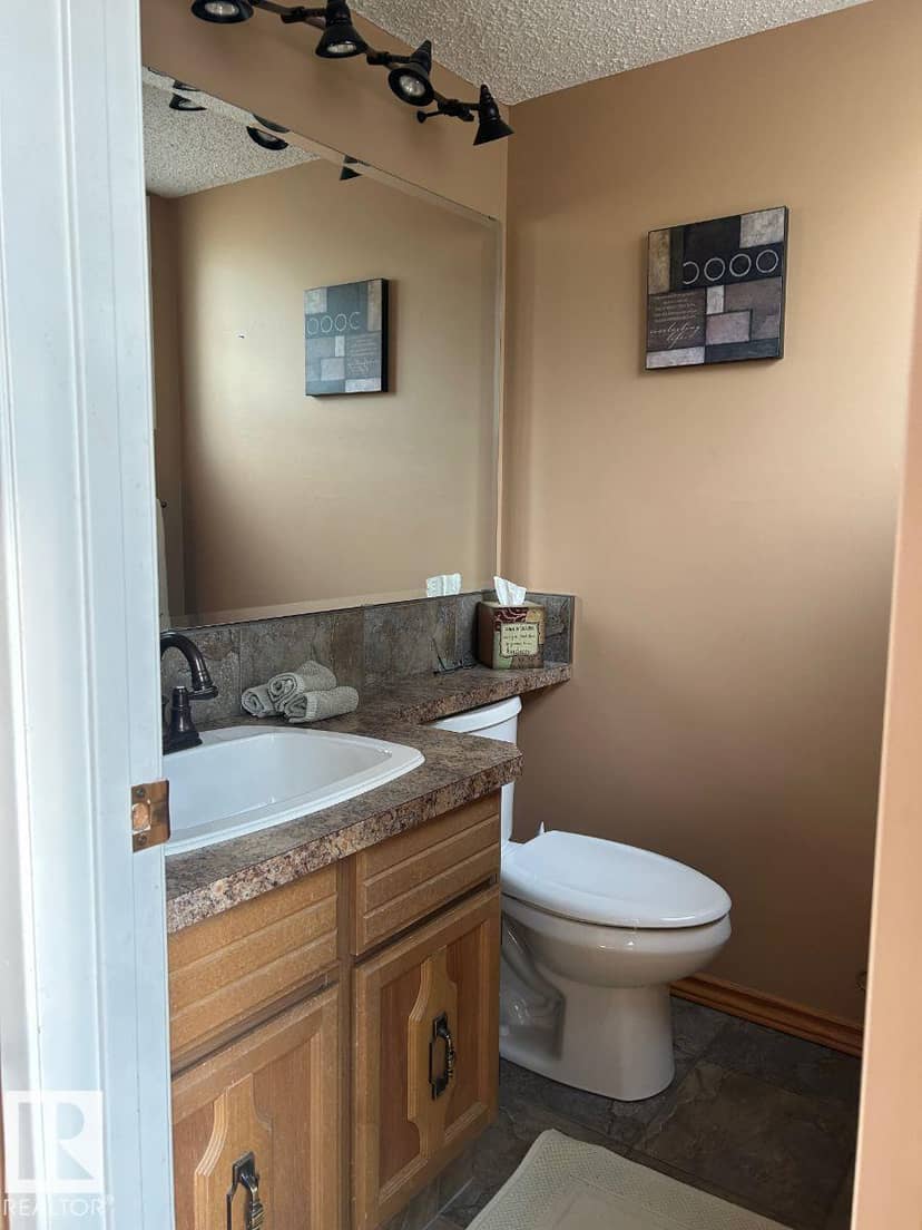 29 Lindbergh Cr — photo 13 of 34