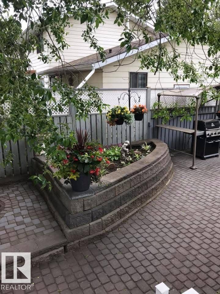 29 Lindbergh Cr — photo 32 of 34