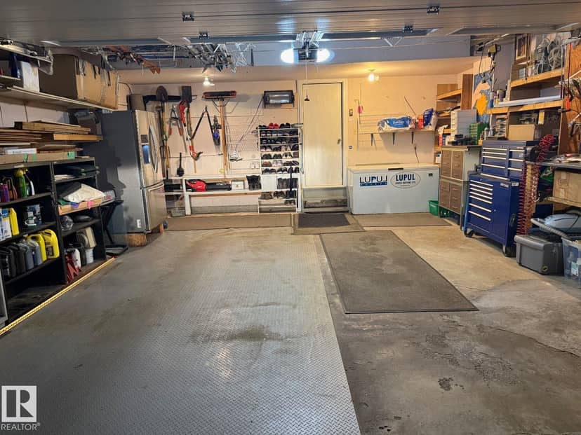 29 Lindbergh Cr — photo 33 of 34