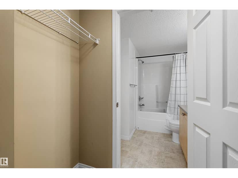#315 616 McAllister Lo SW — photo 24 of 32